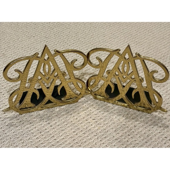 Virginia Metalcrafters Queen Anne Solid Brass Bookends - Picture 2 of 4